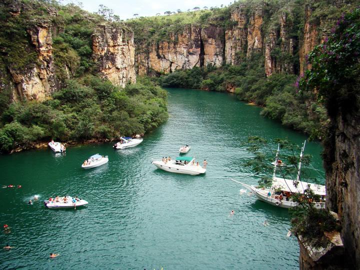 Pousada Araras Lago De Furnas Сан-Жозе-да-Барра Экстерьер фото